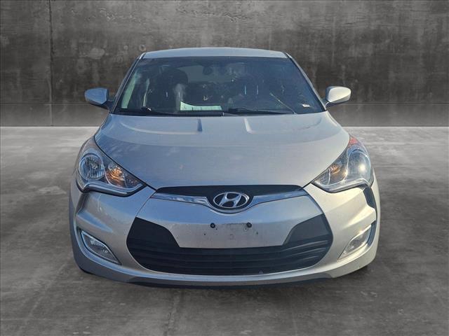2017 hyundai veloster base
