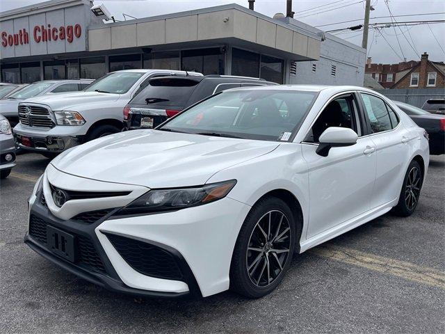 2021 toyota camry se