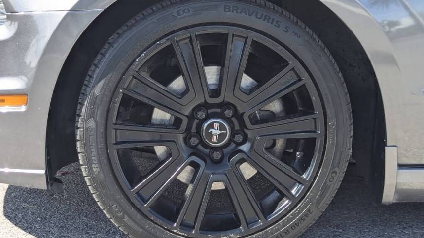 2014 ford mustang v6