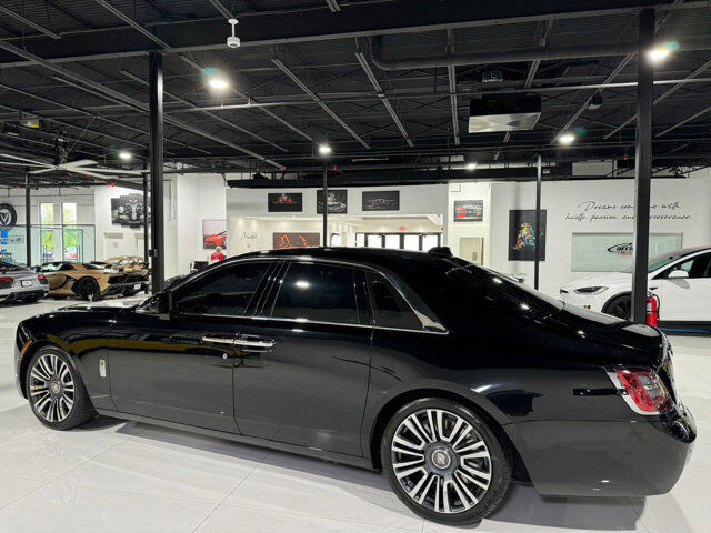2023 rolls-royce ghost