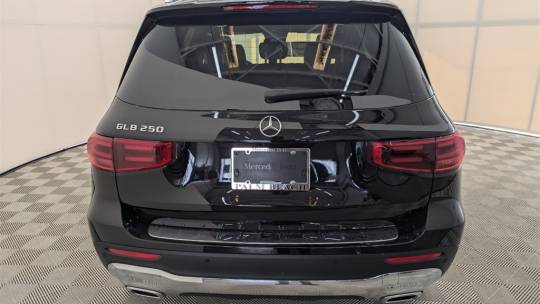 2025 Mercedes-Benz GLB