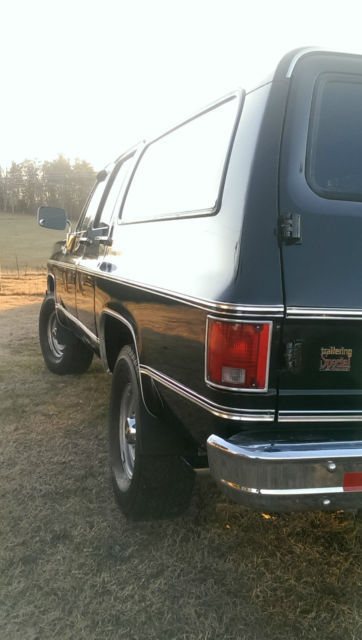 1979 chevrolet suburban k20 silverado 3/4 ton 4x4 400 v8 at ps pb a/c 4wd 6.6l