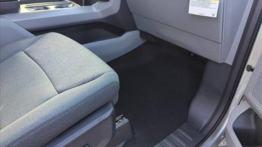 2024 Ford F-150 302a mid