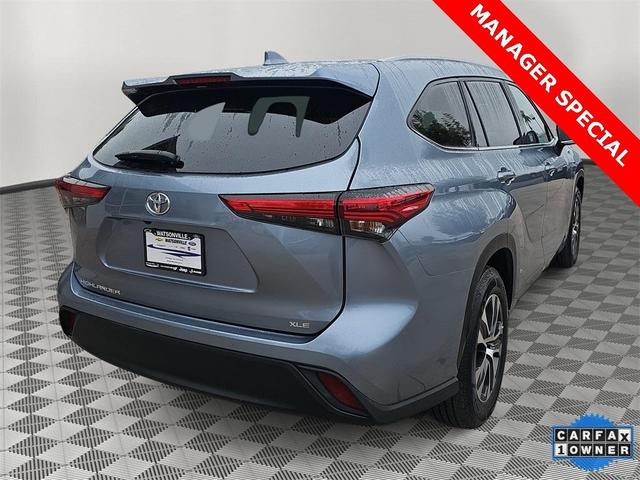 2022 toyota highlander xle