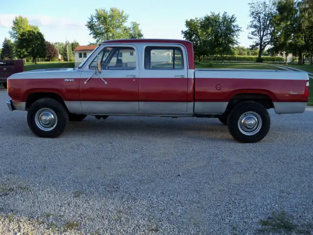 1975 dodge powerwagon crewcab