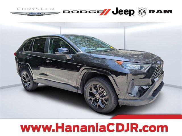 2022 toyota rav4 le