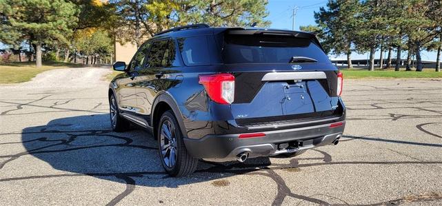 2023 ford explorer xlt