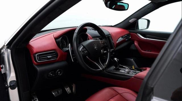 2017 maserati levante s