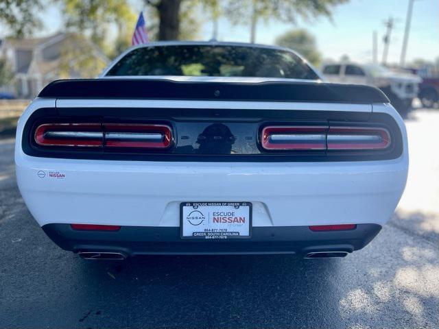 2022 dodge challenger r/t