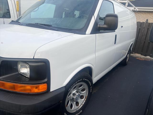 2010 chevrolet express 1500 work van