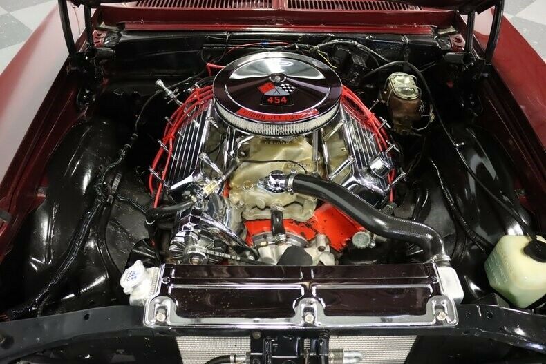 very slick! 454 big block! 700r4 auto w/ manual valve body, ps, frnt discs, wow!