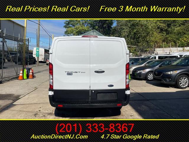 2020 ford transit-250 base