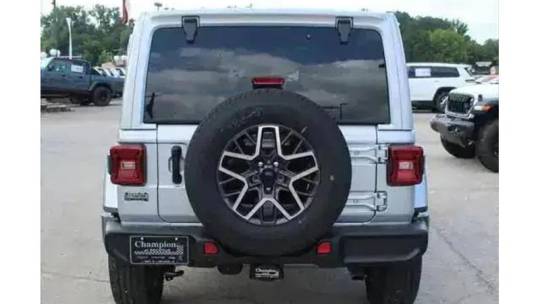2024 Jeep Wrangler sahara