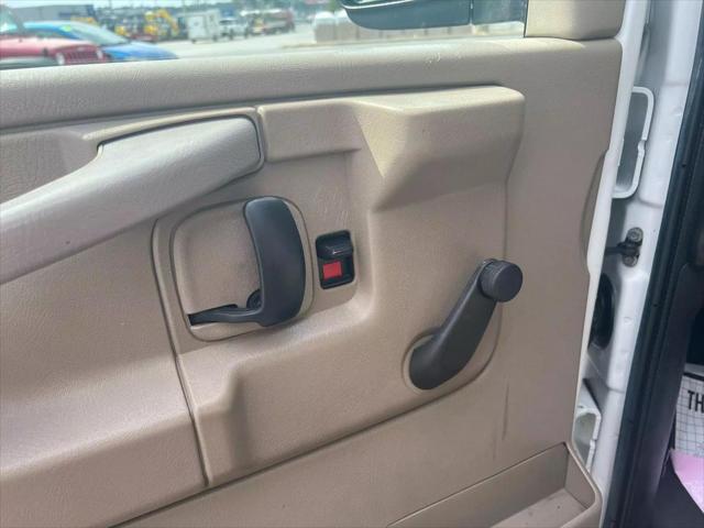 2013 chevrolet express 2500 work van