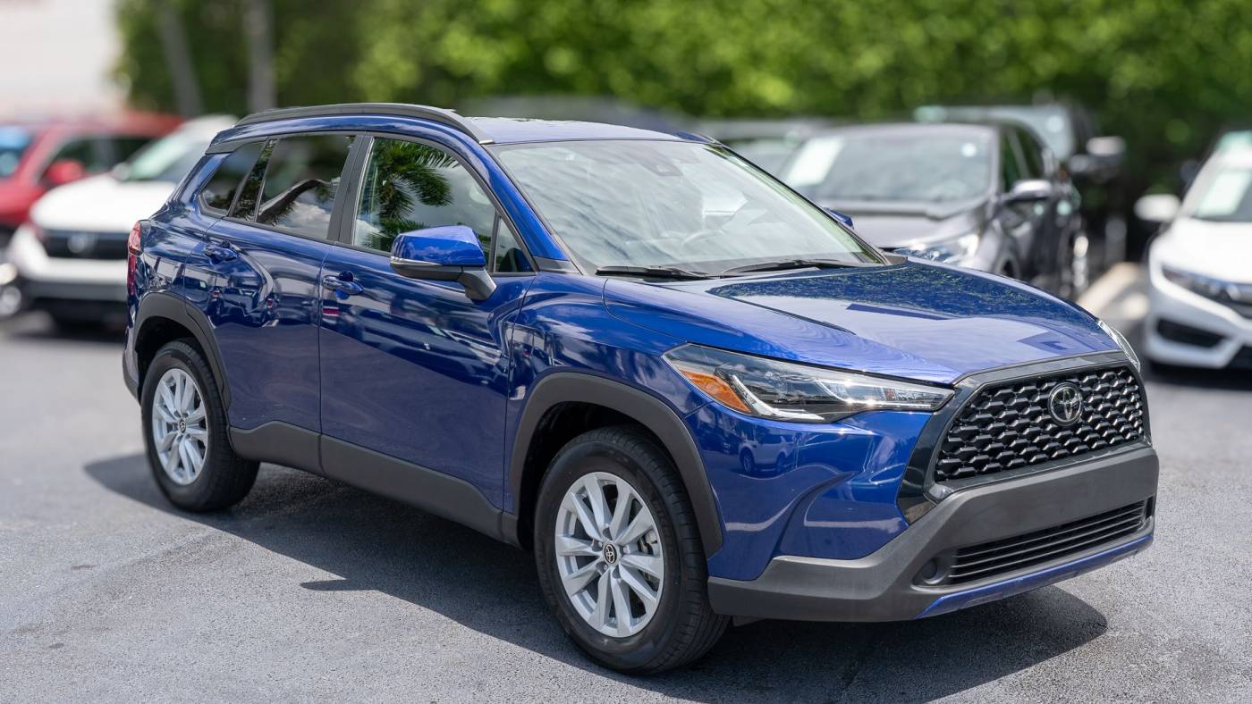 2022 toyota corolla cross le