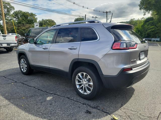 2021 jeep cherokee latitude lux
