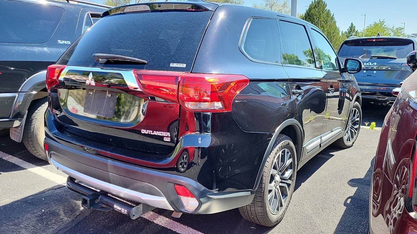 2016 mitsubishi outlander se