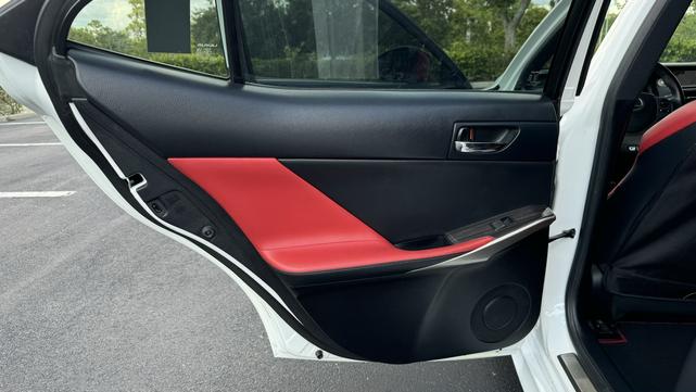 2015 lexus is 250 crafted line
