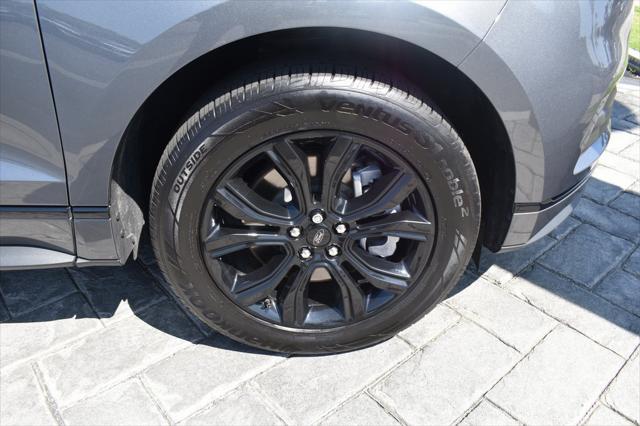 2023 ford edge se