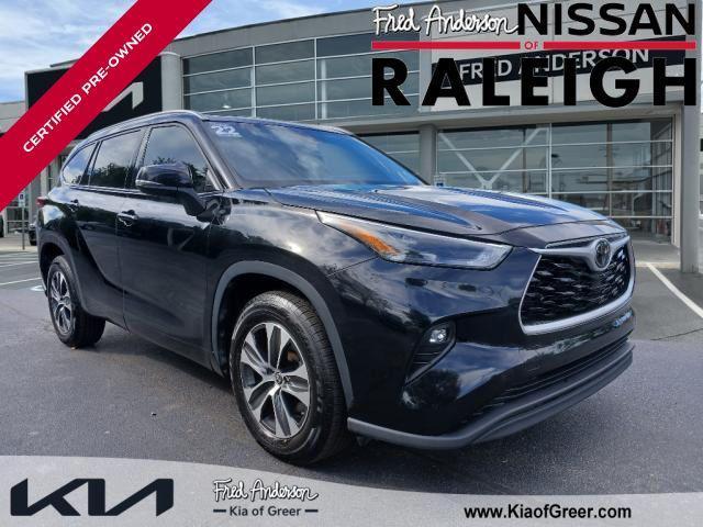 2022 toyota highlander xle