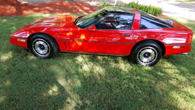 1985 chevrolet corvette coupe mt red chevy classic a must have!