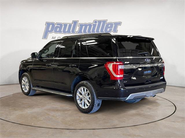 2021 ford expedition xlt