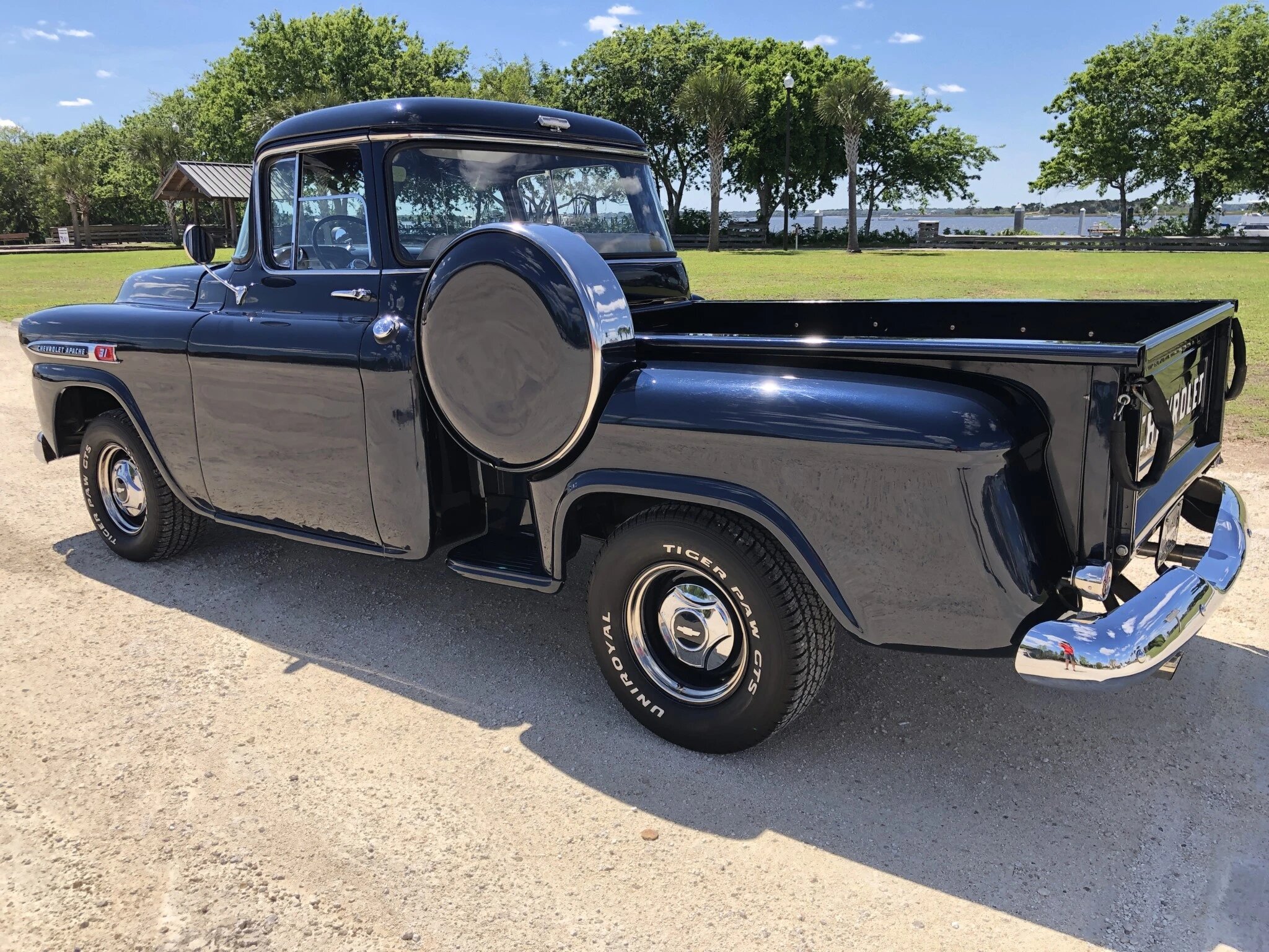 chevrolet apache series 31