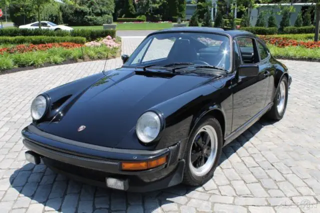 1982 porsche 911sc coupe with extensive service history. clean carfax