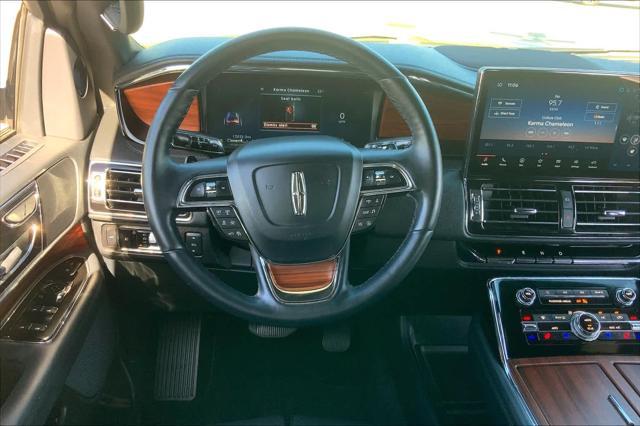 2023 lincoln navigator standard