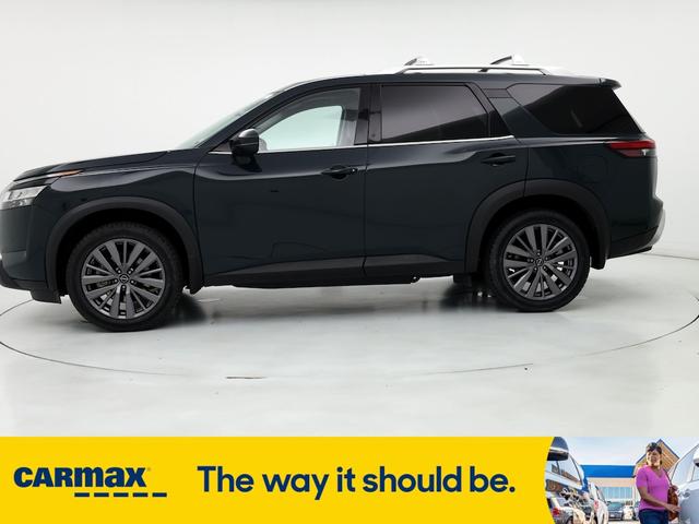 2022 nissan pathfinder sl