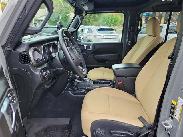 2022 jeep gladiator sport s