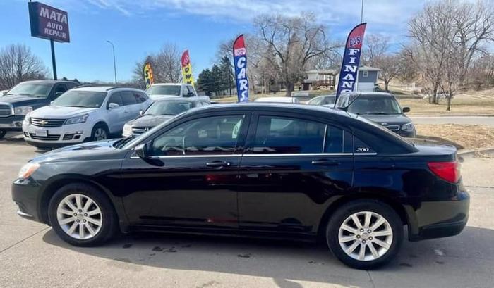 2013 chrysler 200 touring sedan 4d in omaha, nebraska