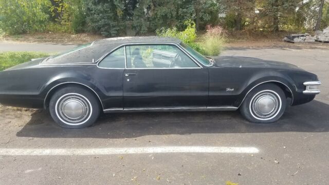 1969 oldsmobile toronado black hardtop v8