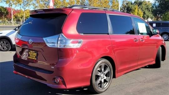 2017 Toyota Sienna
