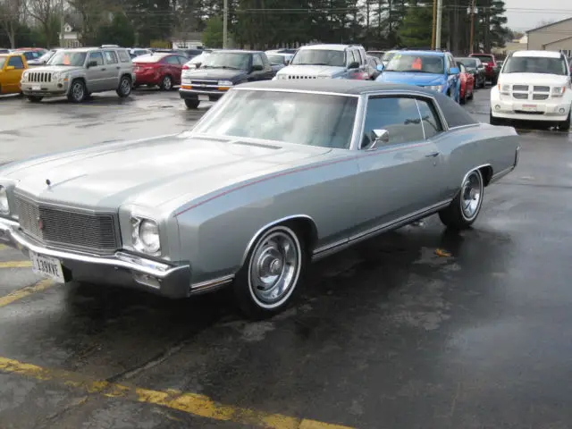 1971 monte carlo silver,2 door,35,000 miles