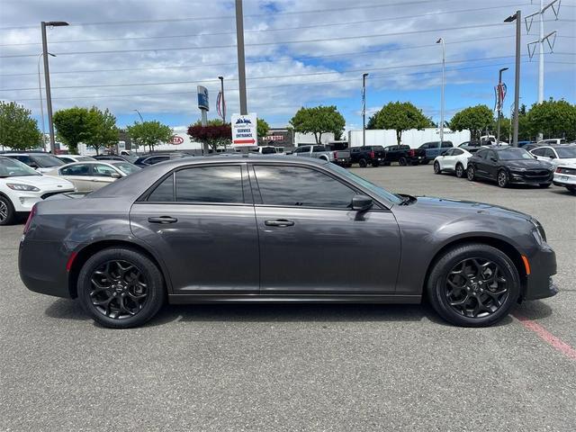 2021 chrysler 300 touring