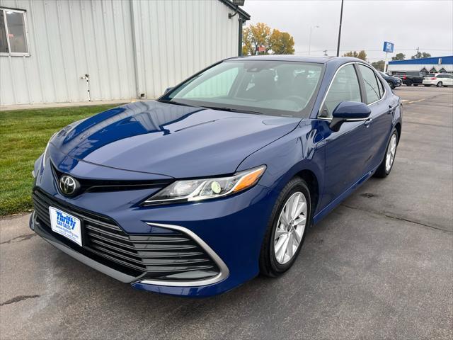 2024 toyota camry le