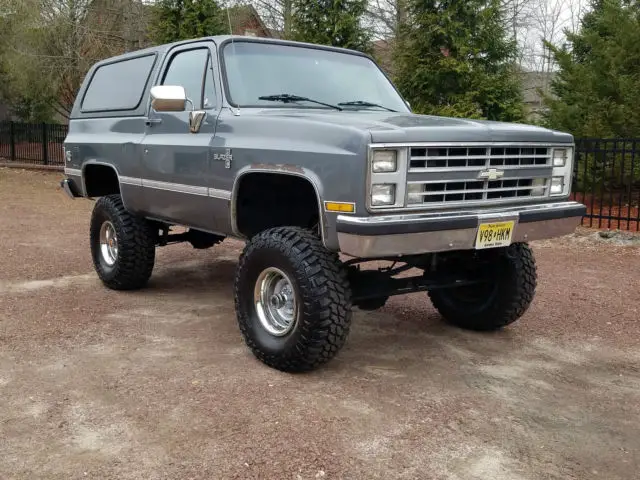 1988 chevrolet k5 blazer 4x4 6" lift 35"tires