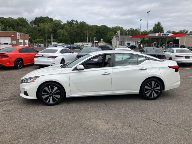 2022 nissan altima 2.5 sv