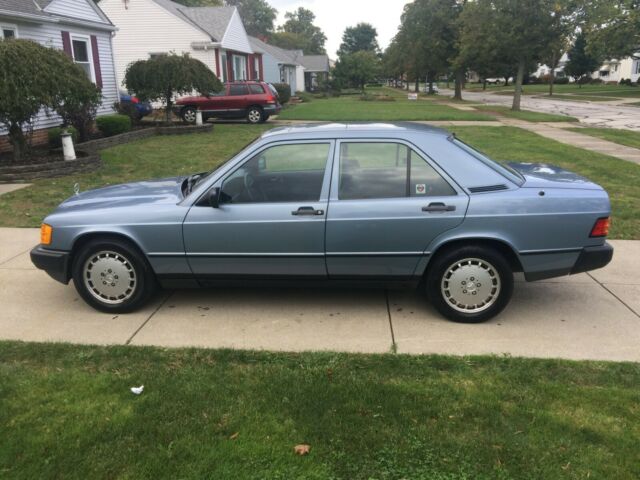 beautiful blue 1988 mercedes-benz 190-series 190e automatic 2.3l - no reserve!