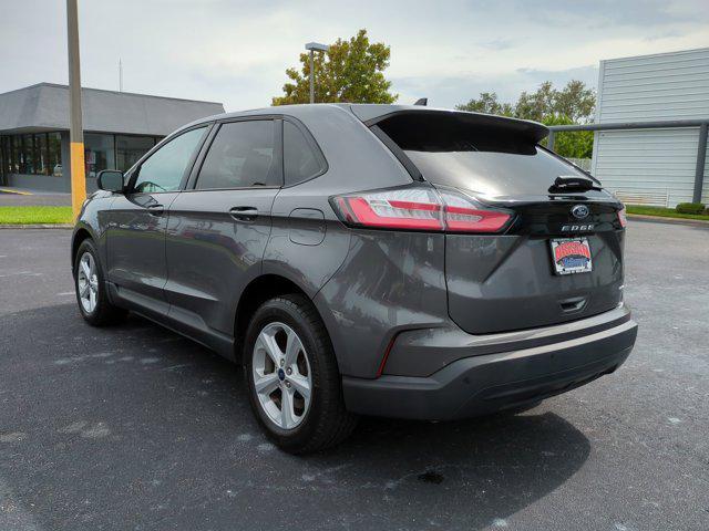 2022 ford edge se