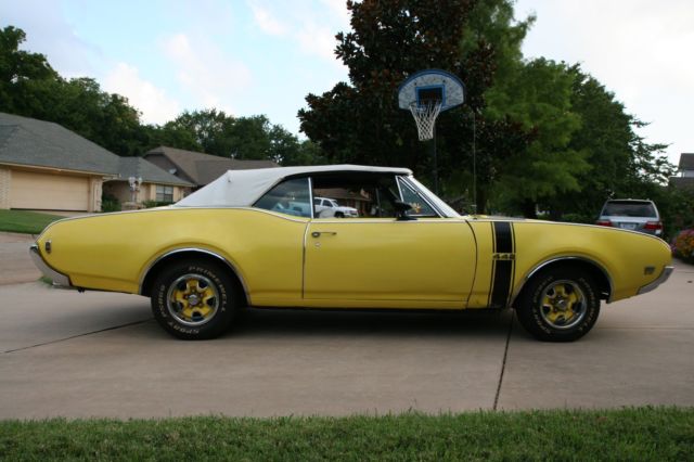 no-reserve auction for 1968 oldsmobile 442 convertible with a 455 big block v-8
