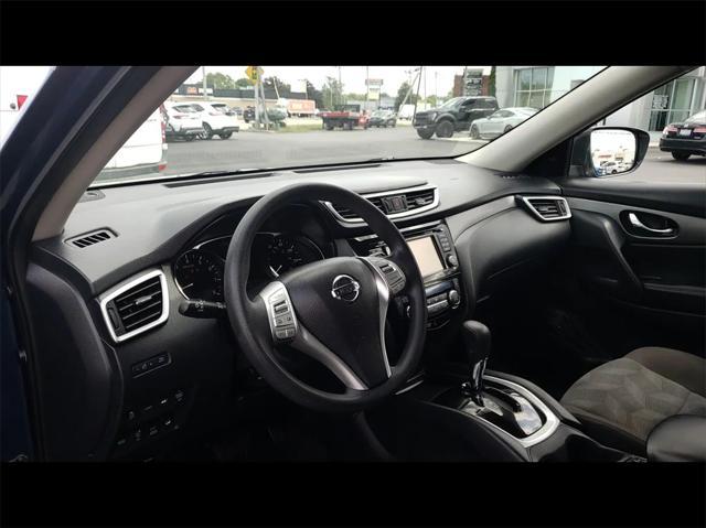 2016 nissan rogue sv