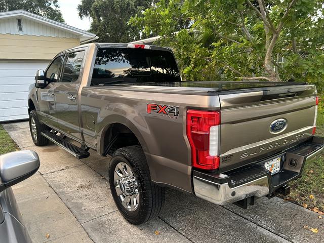 2019 ford f-350 lariat