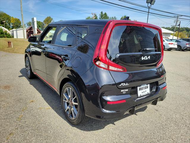 2022 kia soul gt-line