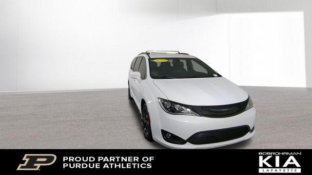 2019 chrysler pacifica touring-l
