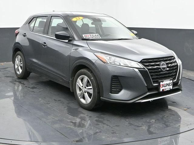 2023 nissan kicks s