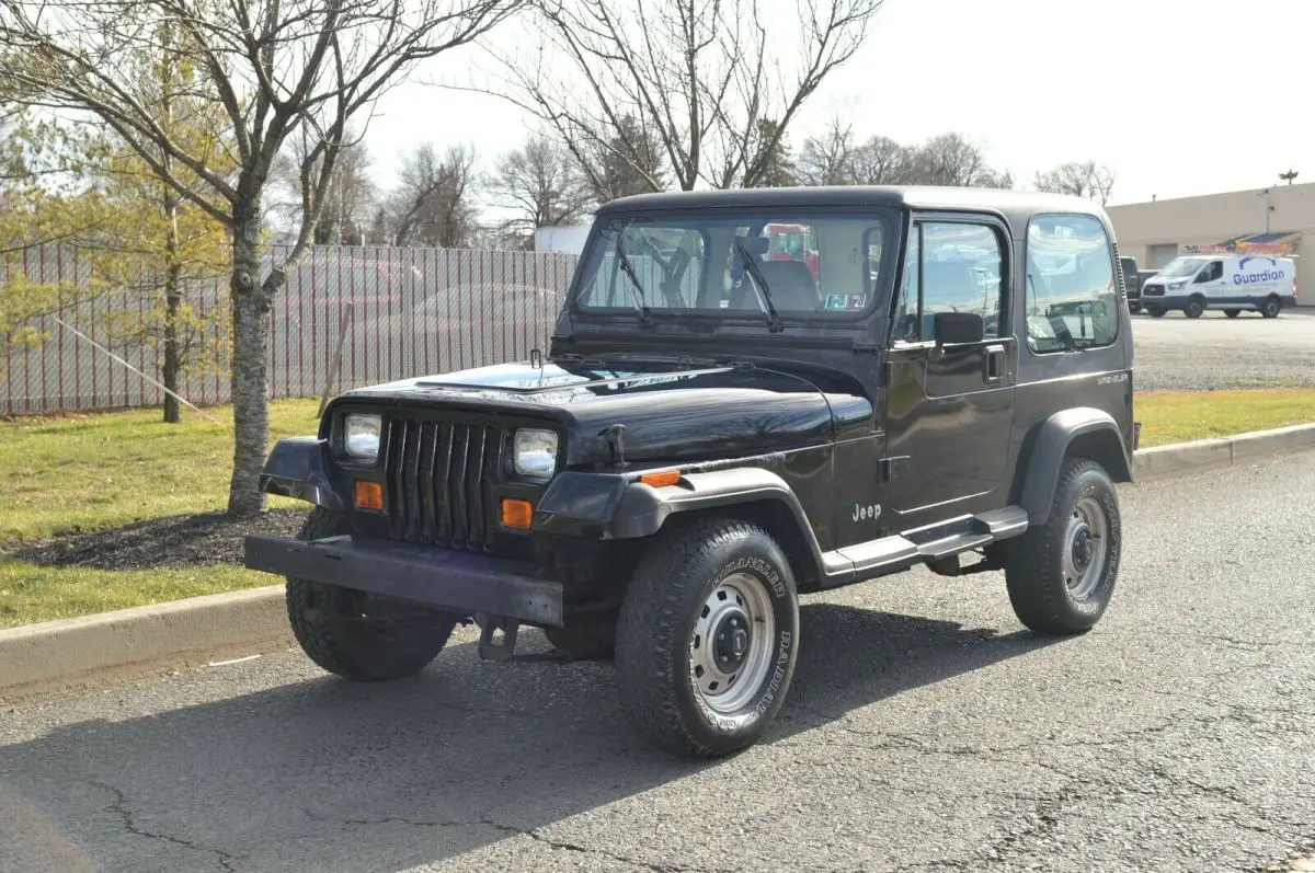 jeep wrangler 4x4 hard top runs great