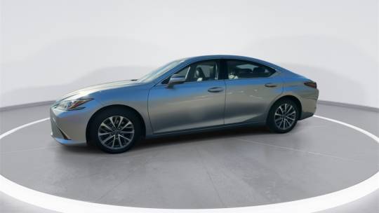 2022 Lexus ES