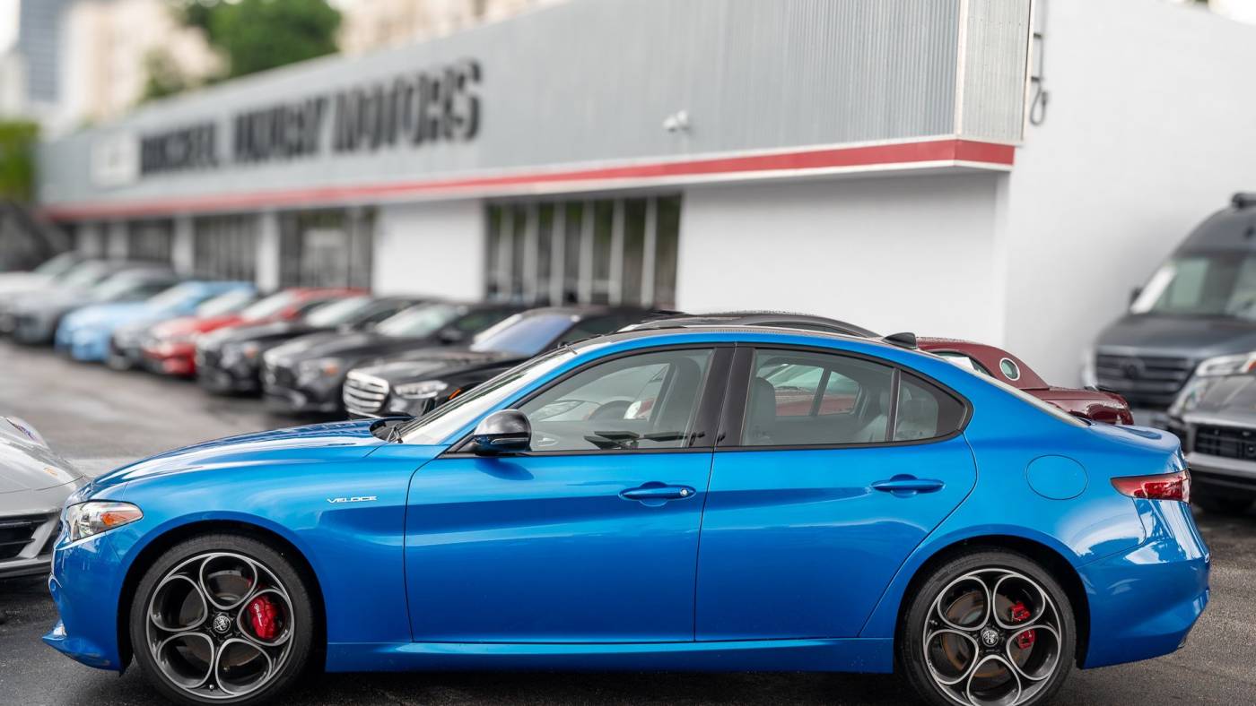 2022 alfa romeo giulia veloce